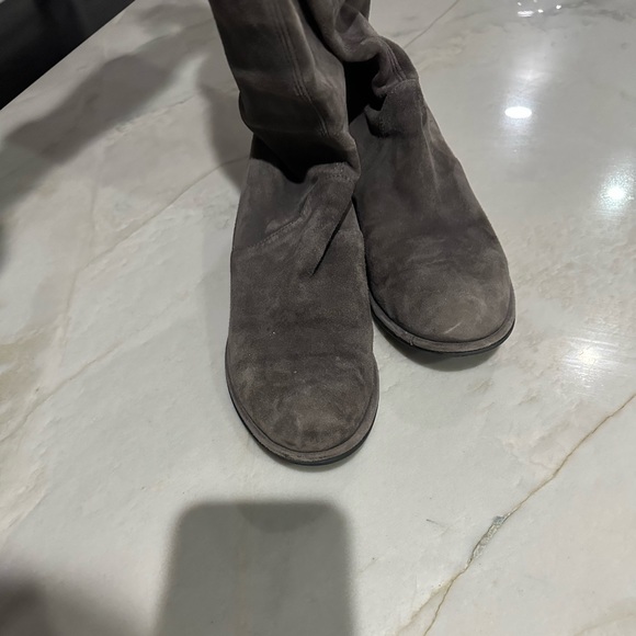 Stuart Weitzman Lowland Bold Boot - Picture 5 of 8